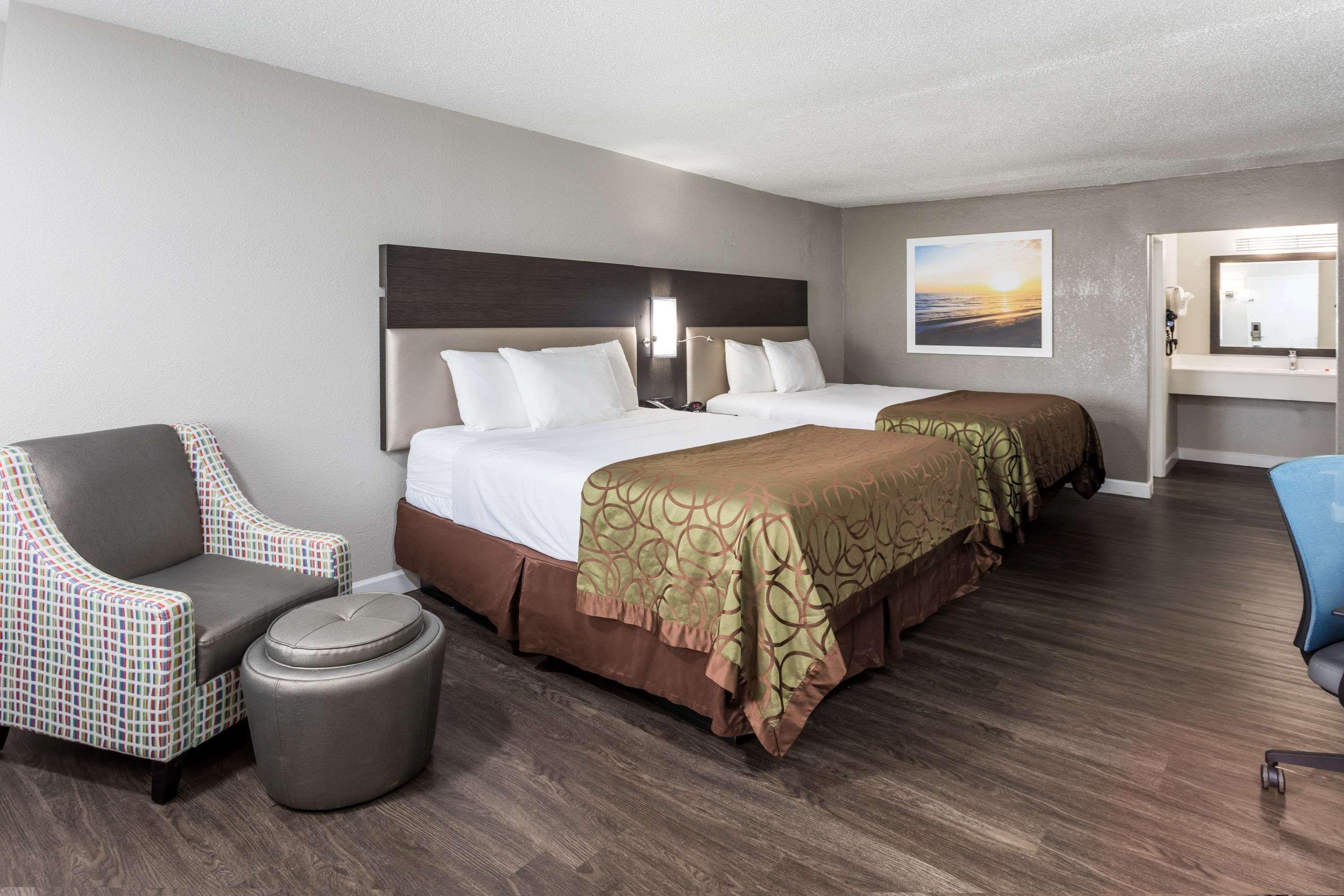 נורת' צ'רלסטון Days Inn By Wyndham Goose Creek מראה חיצוני תמונה