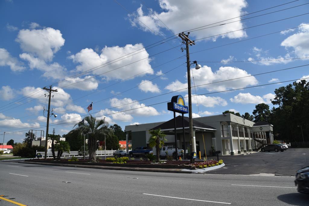 נורת' צ'רלסטון Days Inn By Wyndham Goose Creek מראה חיצוני תמונה