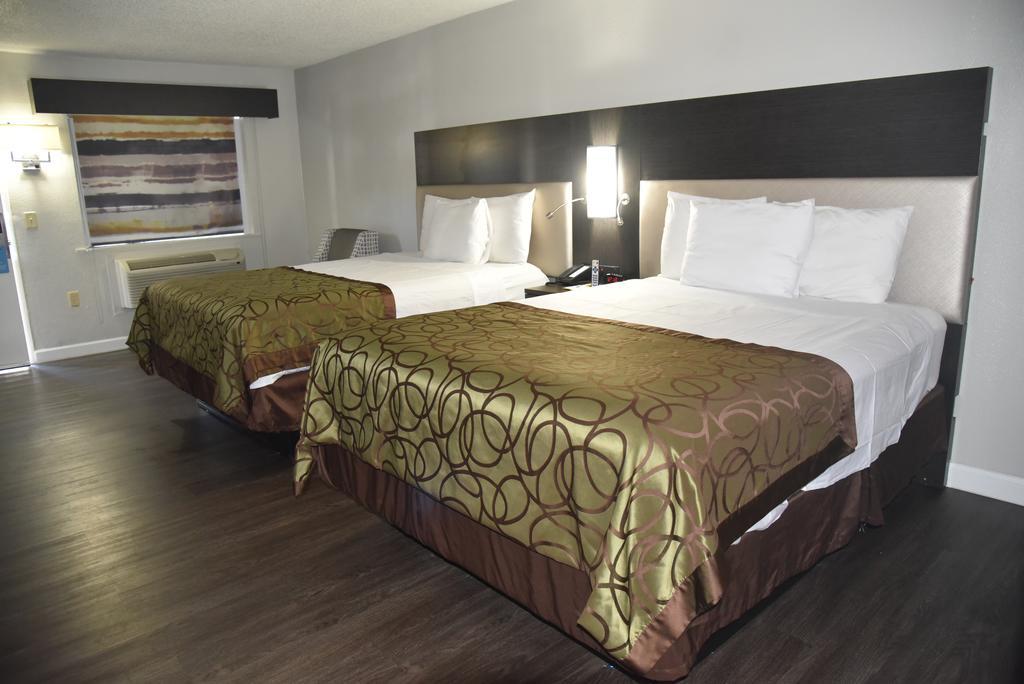 נורת' צ'רלסטון Days Inn By Wyndham Goose Creek חדר תמונה