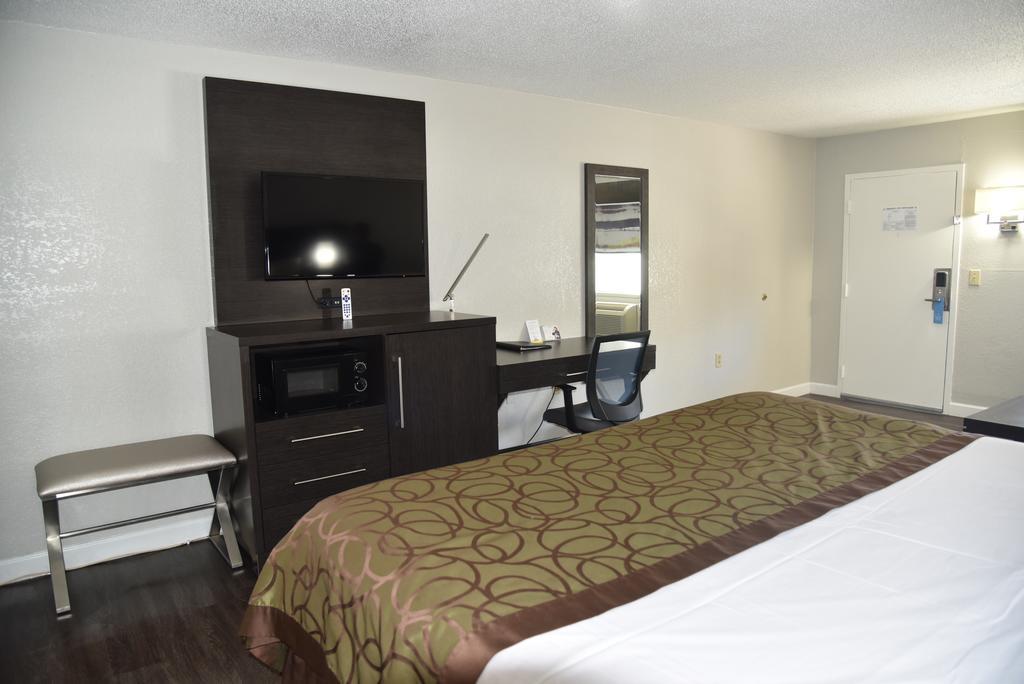 נורת' צ'רלסטון Days Inn By Wyndham Goose Creek מראה חיצוני תמונה